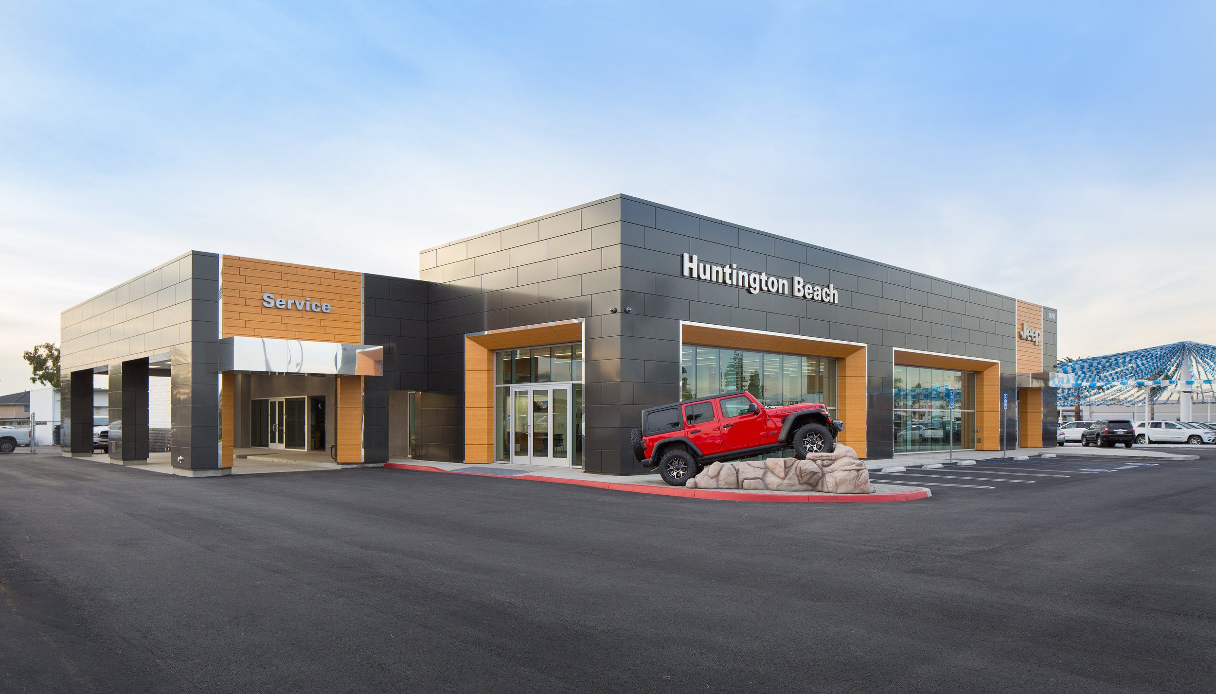 Huntington Beach Chrysler Dodge Jeep RAM